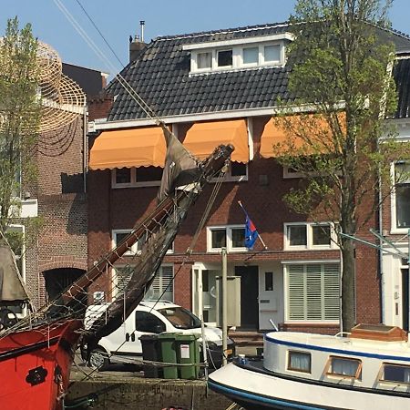 B&B Aan De Gracht Leeuwarden Kültér fotó